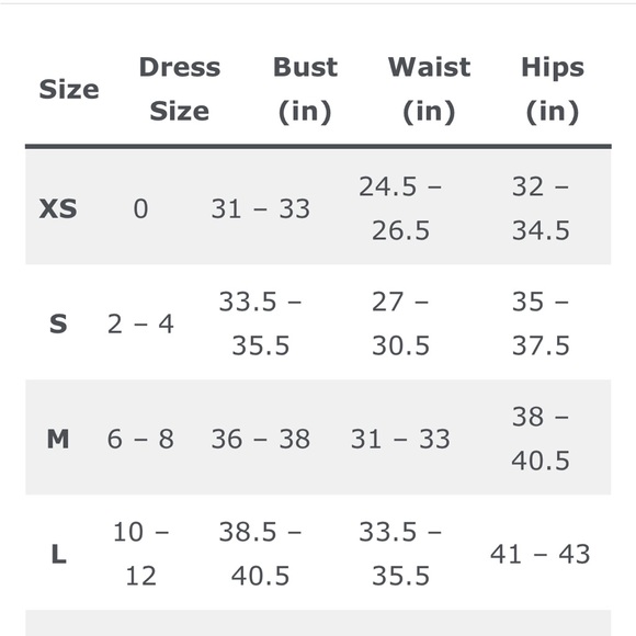 8/19 NFS-Haute Contour High-waisted Short - Picture 4 of 13